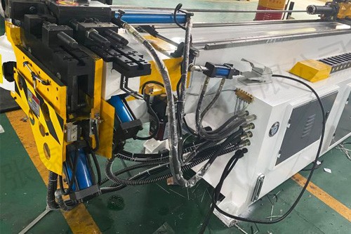 DW-38CNC-4A-2S弯管机
